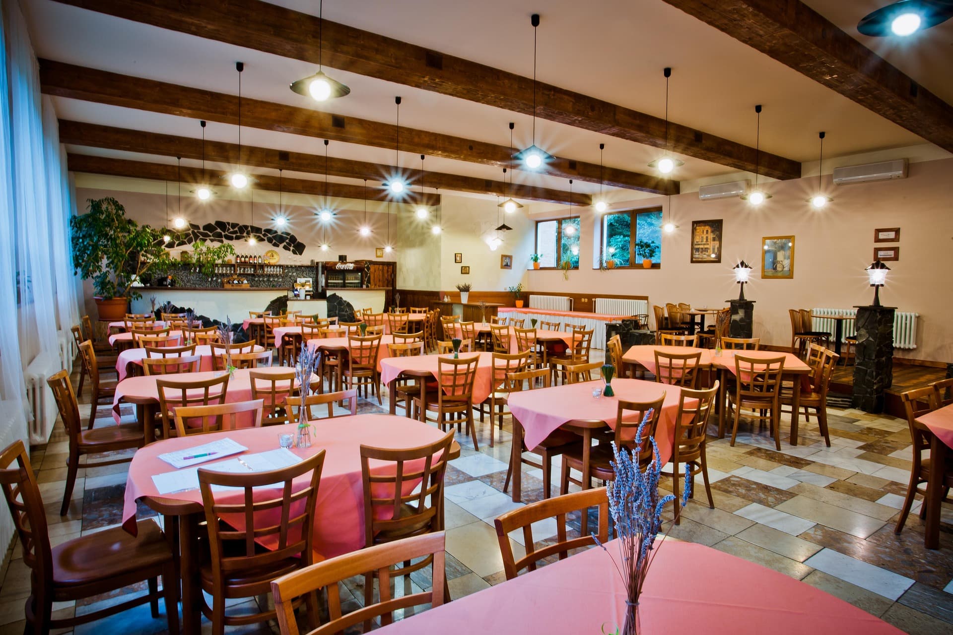 Cafe food